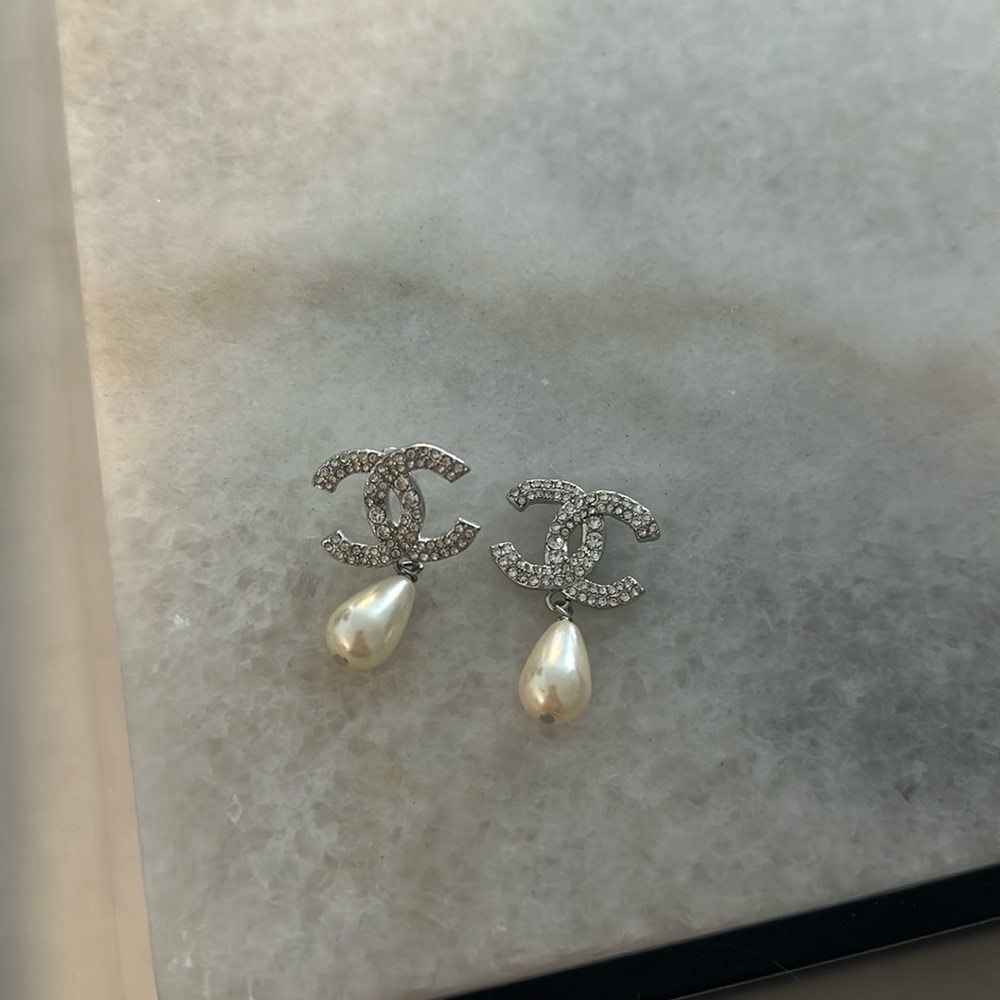 Chanel earrings - Picture 2 of 4